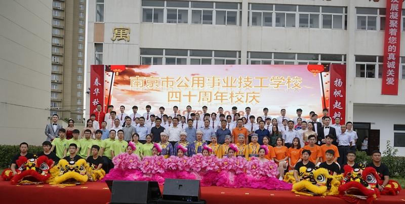 1538199983601070.jpg 大合影_副本.jpg