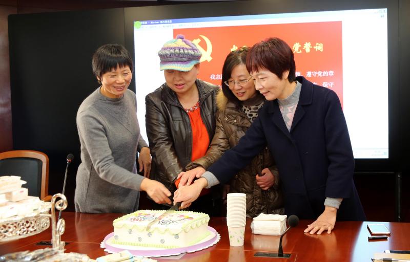 1545698763609772.jpg S86A6812.JPG