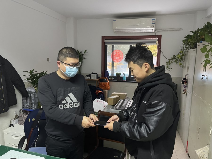 一学生夸赞31路司机好榜样.jpg 一学生夸赞31路司机好榜样.jpg